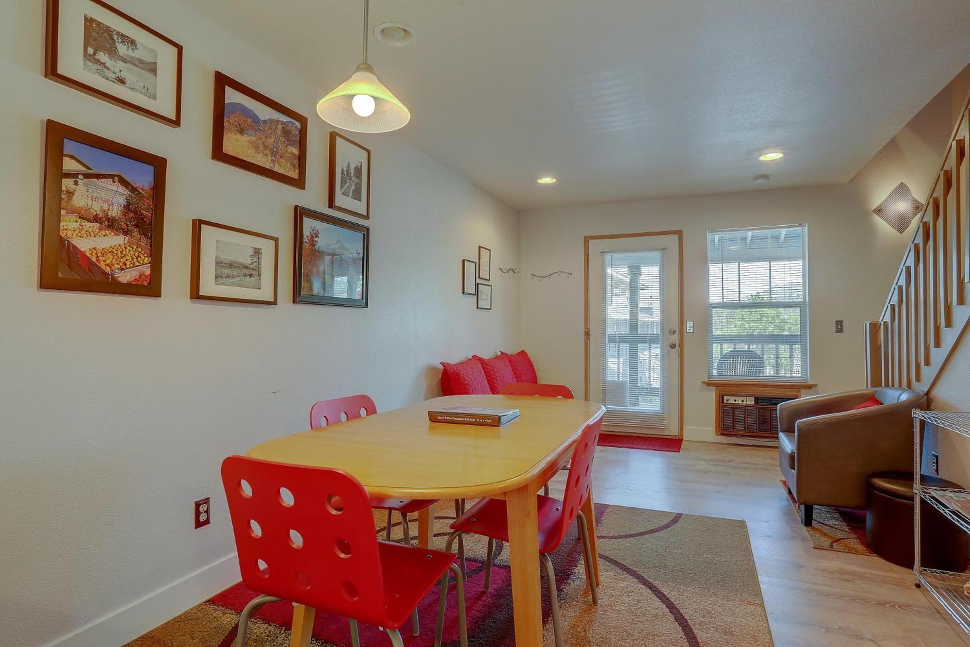 13 Lodge Hood River Ngoại thất bức ảnh